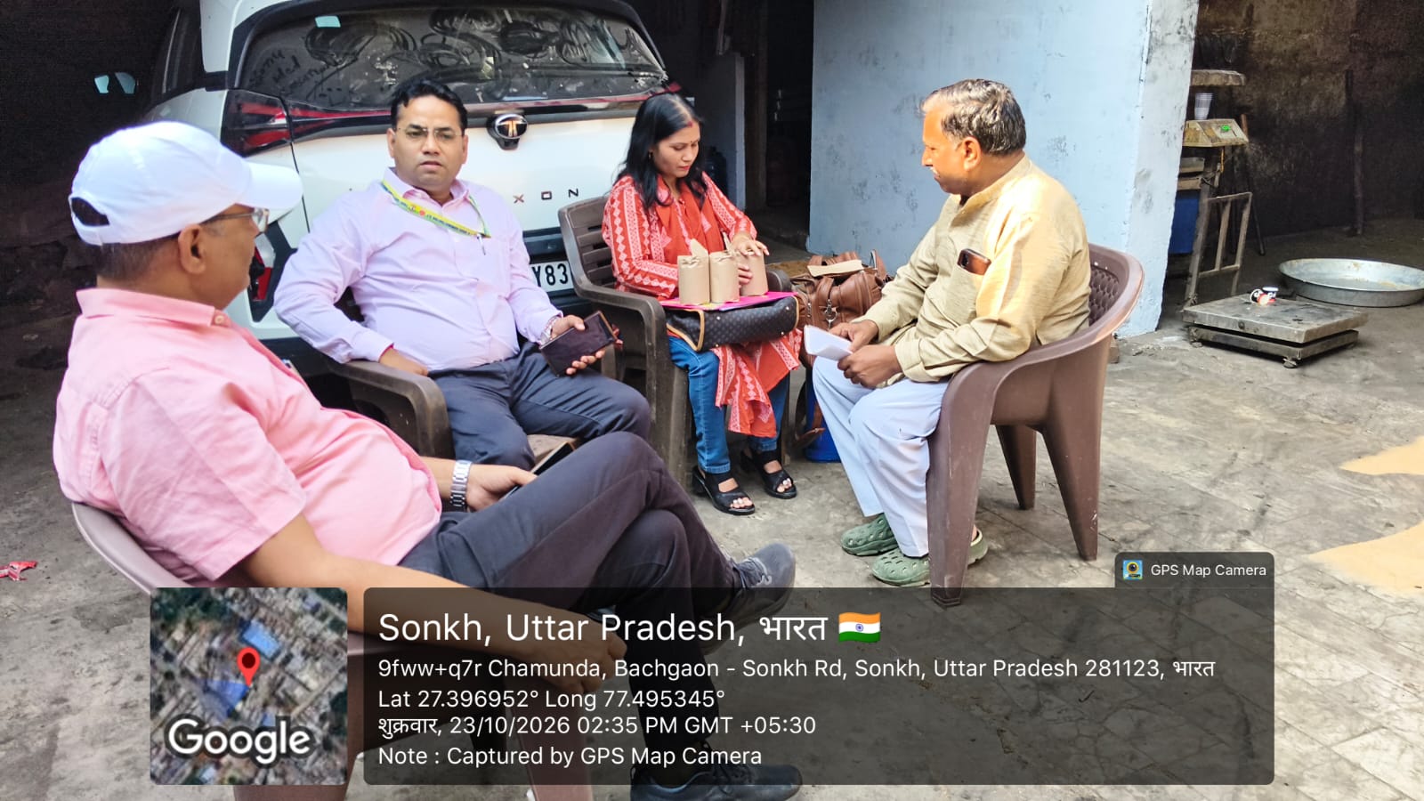मथुरा में मिलावटखोरों पर बड़ा एक्शन, त्योहारों से पहले भगवती चाट, गोयल स्वीट्स समेत कई दुकानों से खाद्य पदार्थों के 9 नमूने सीज